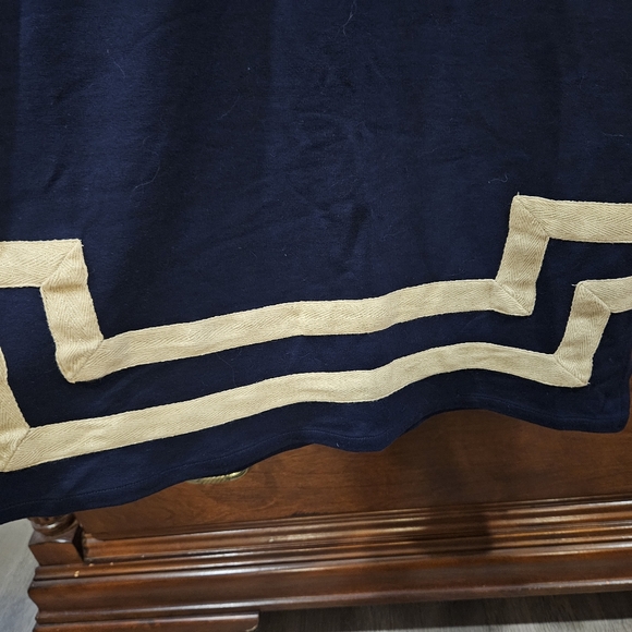 Crown and Ivy dress - Picture 2 of 4